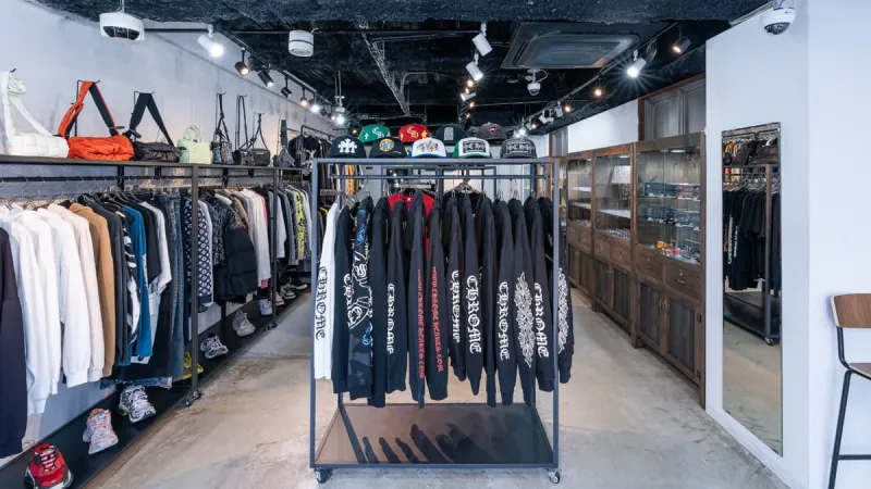 Digging for Gold: How Thrift Store Hunters Are Unearthing Japan's Y2K Street Fashion Legacy